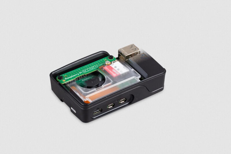 Raspberry Pi 5 · case oficial